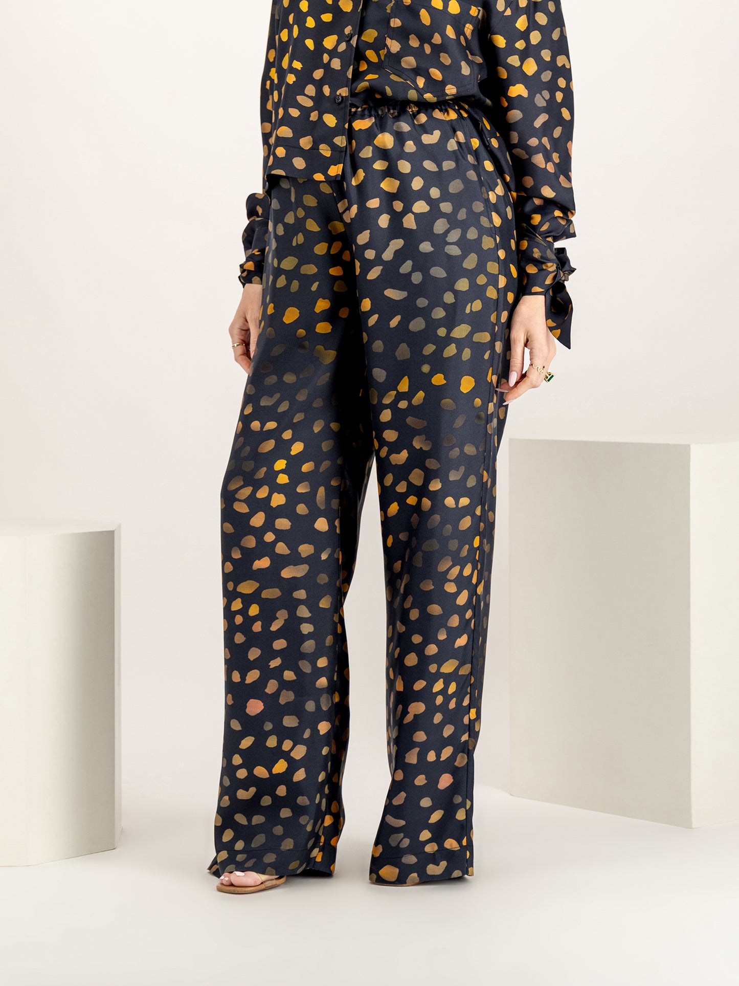 Arvenn Moonlit Dots Twill Silk
