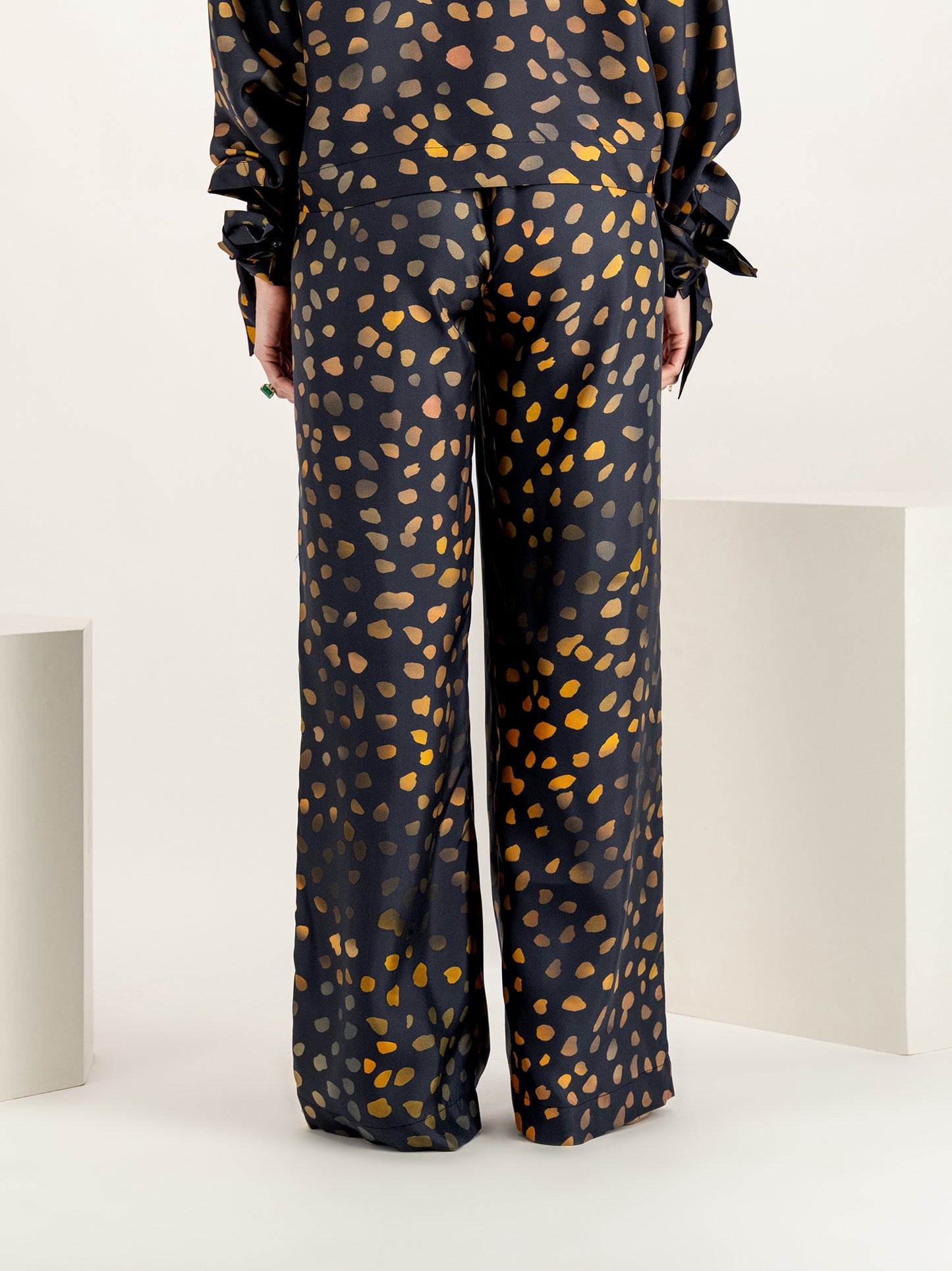 Arvenn Moonlit Dots Twill Silk