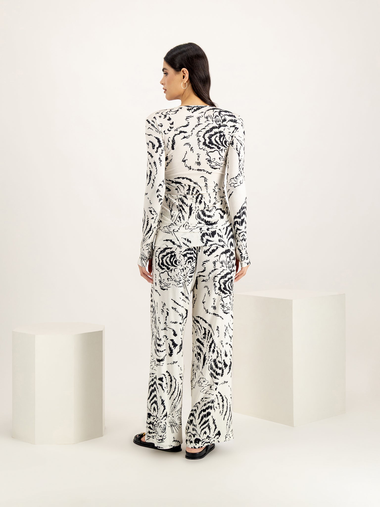 Tigress Cream Jersey Twist Set